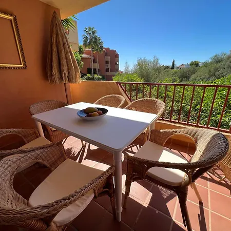 Apartment Apartamento Las Dunas Marbella